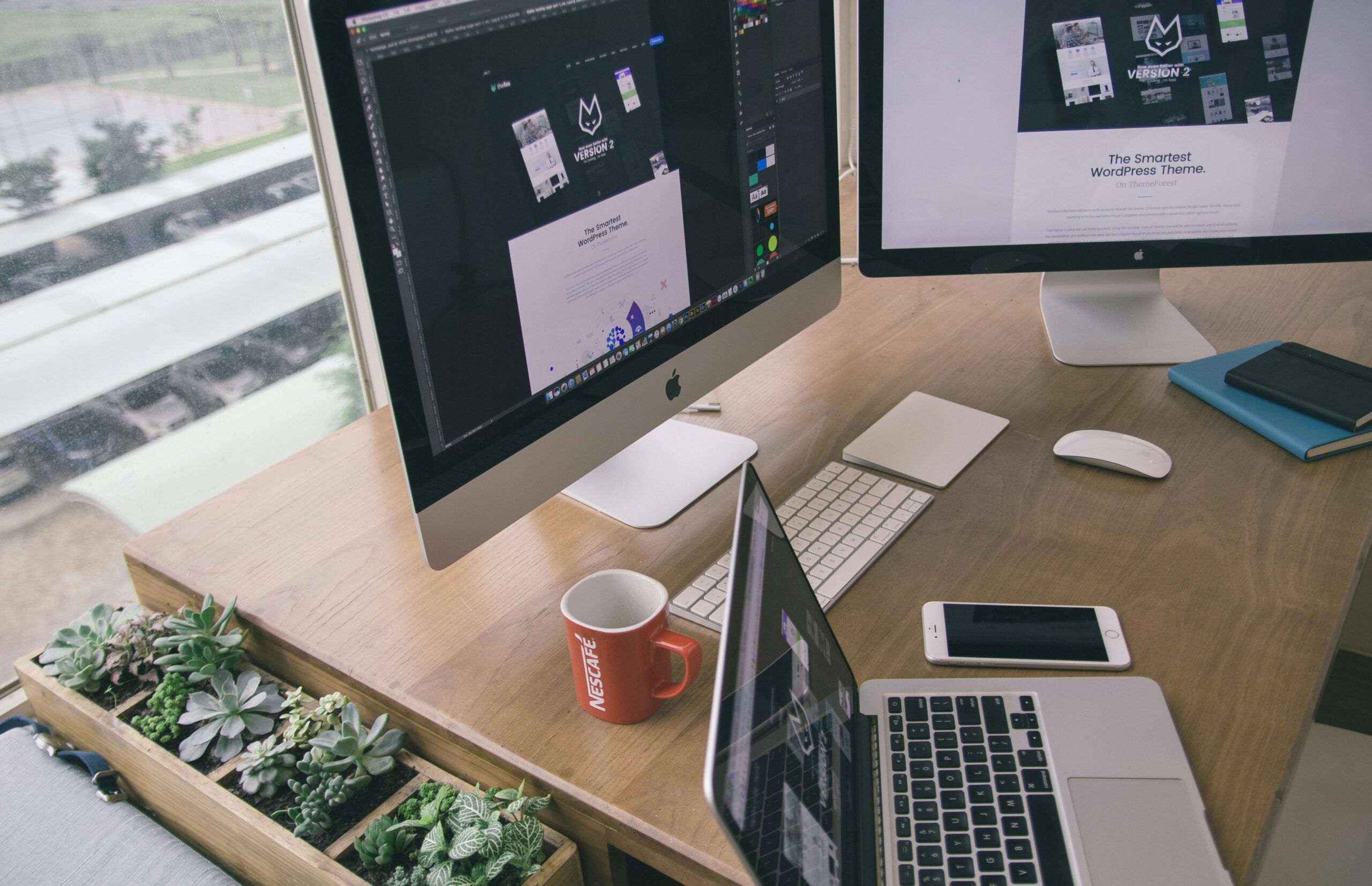 Software development workstation — technology insurance for Canadian SaaS and IT companies