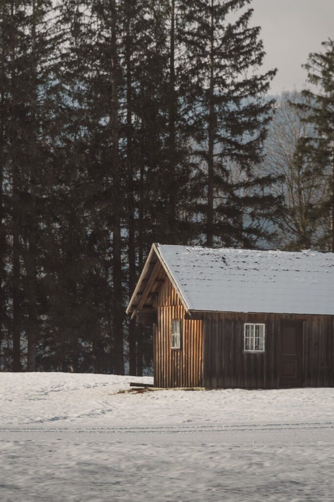 snowy cabin, mobile wallpaper, winter retreat, rustic house, cozy escape, ipad wallpaper, holiday travel, mobile wallpaper 4k, samsung wallpaper, serene landscape, beautiful wallpaper, quietness, forest hideaway, wooden architecture, lock screen wallpaper, wallpaper, background, phone wallpaper, iphone wallpaper, 4k